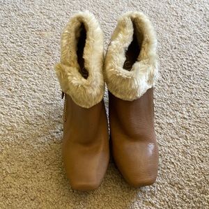 Guess Women’s Leather Ankle Boots Size 5.5M